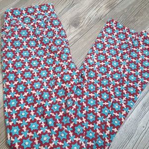 NWOT Lularoe Leggings OS